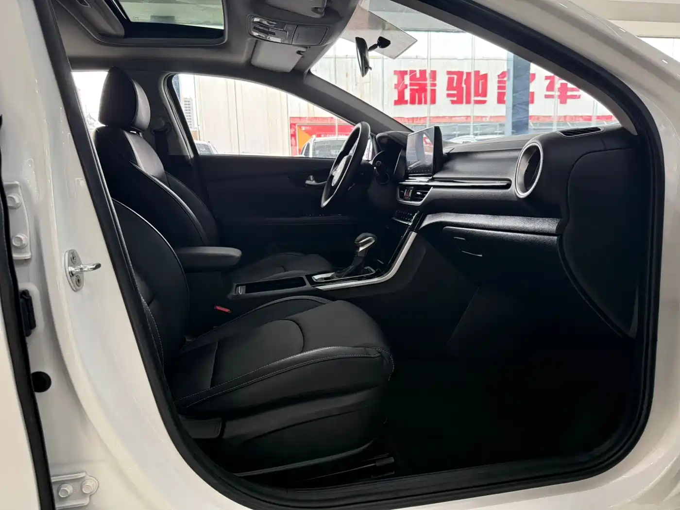 Kia K3 2021 Facelift 1.5L CVT Fashion Edition фото 9