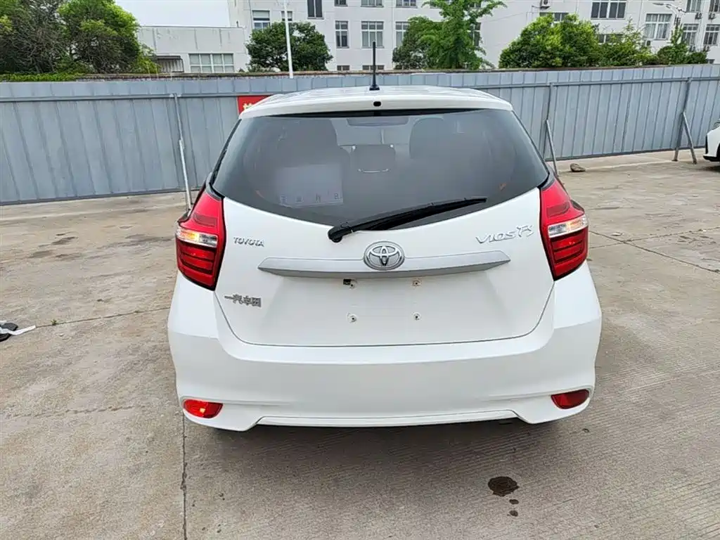 Toyota Vios FS 2017 1.5L CVT Fengchi Edition фото 6