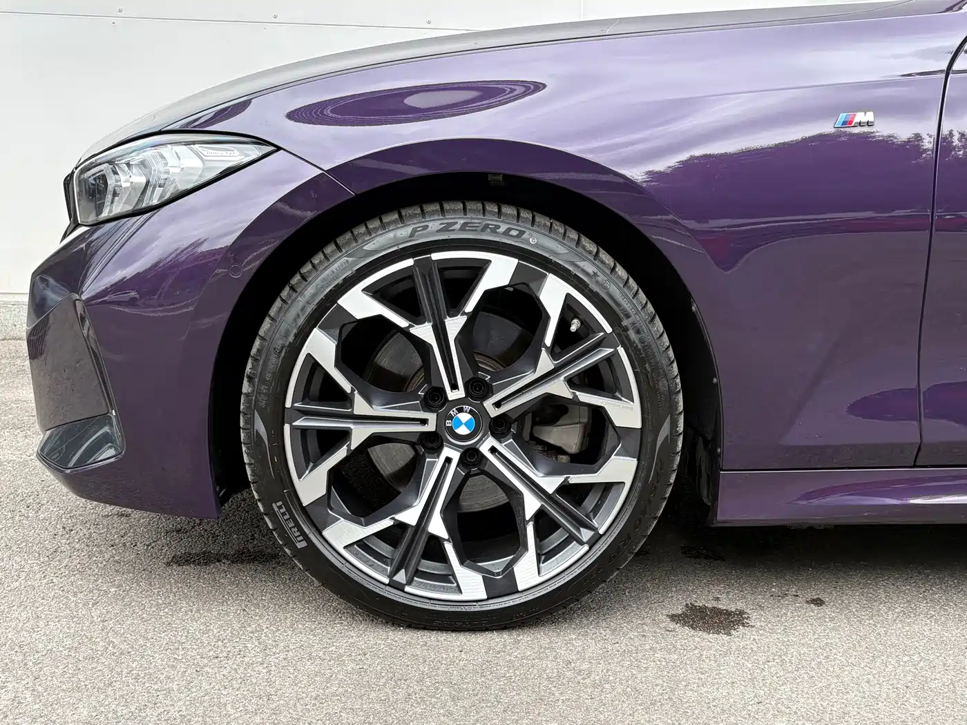 Photo 3 - BMW 3 Series