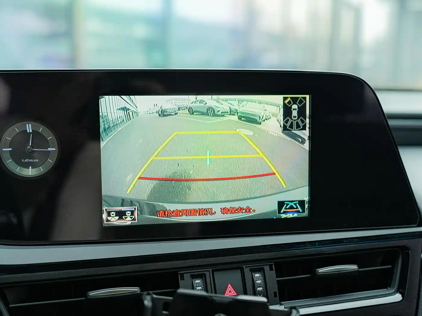 Lexus ES 2021 300h Luxury Edition фото 23