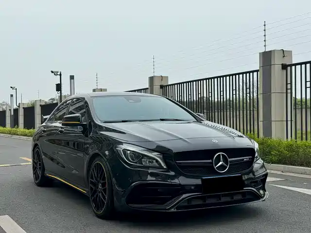 MERCEDES-BENZ CLA AMG
