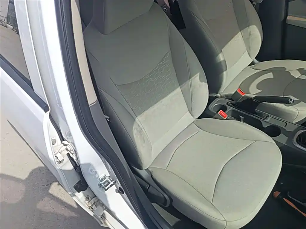 Chevrolet Sail 2016 Sail 3 1.3L Manual Comfort Sunroof Edition фото 25