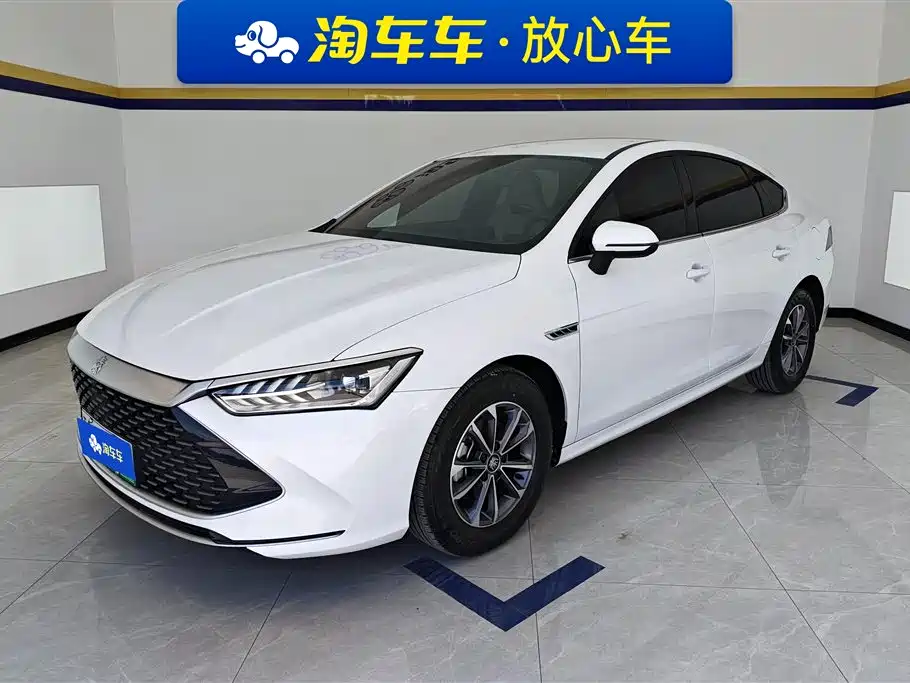BYD Qin PLUS 2024 Glory Edition DM-i 55KM Leading