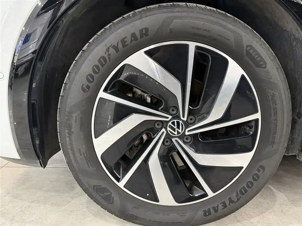 Volkswagen Viloran 2020 330TSI Luxury Edition фото 9