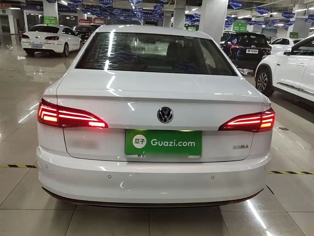 Volkswagen Bora 2019 Facelift 1.5L Automatic Comfort China VI фото 6