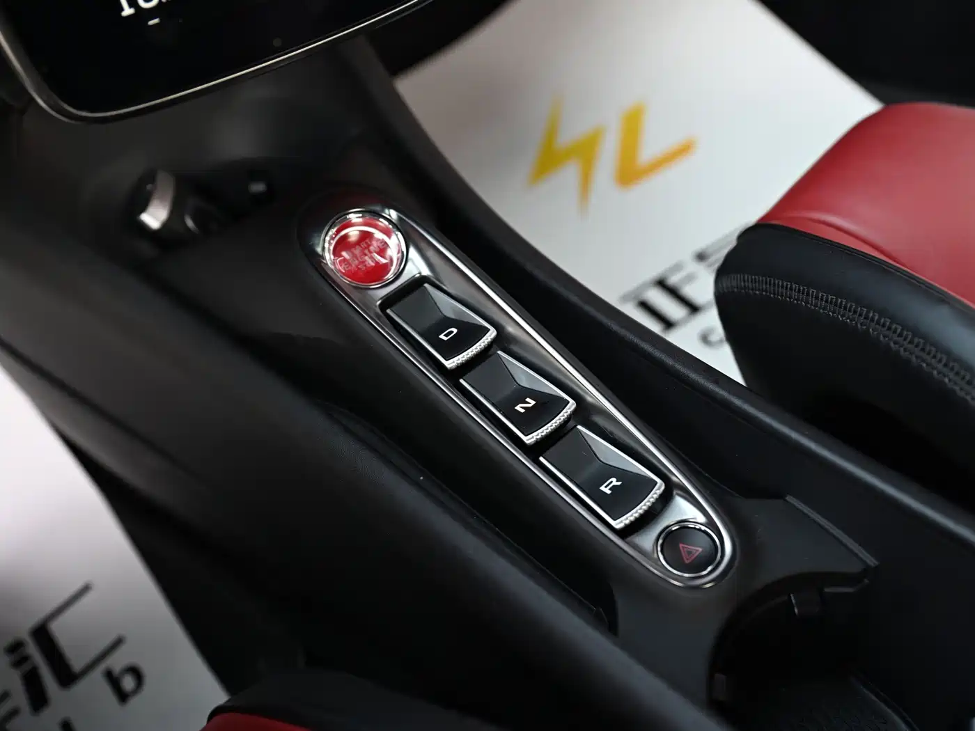 McLaren Artura 2025 2023 3.0T Hybrid Standard