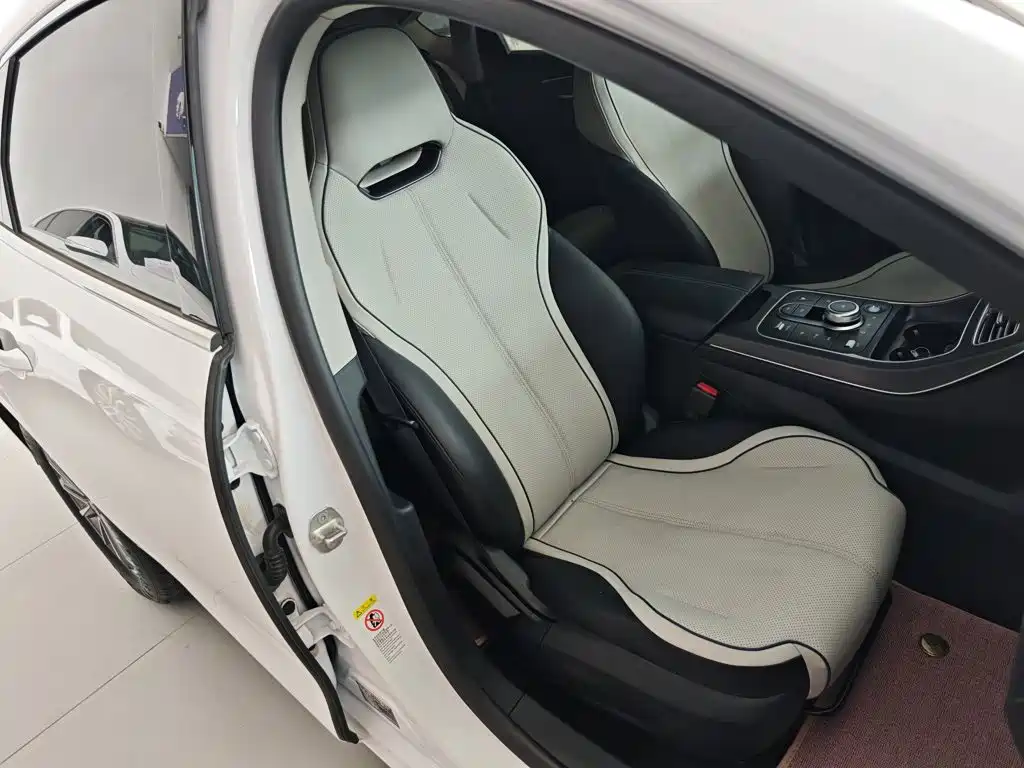 BYD Destroyer 05 2024 2024 Glory Edition DM-i 55KM Luxury