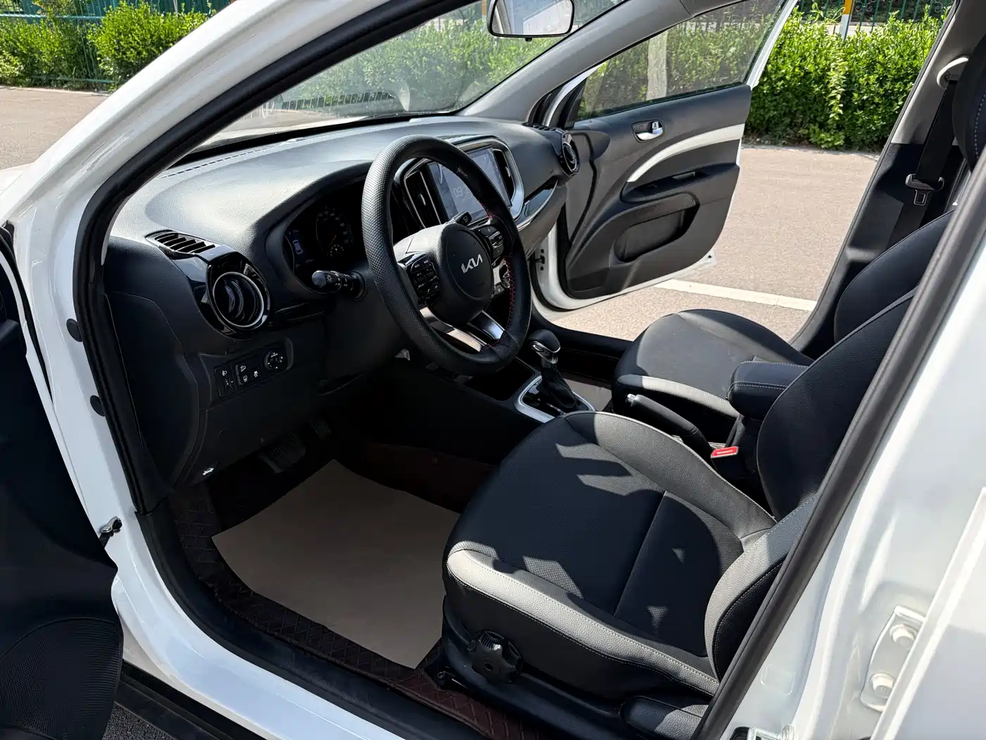 Kia KX1 2021 1.4L Automatic Fun Edition фото 9