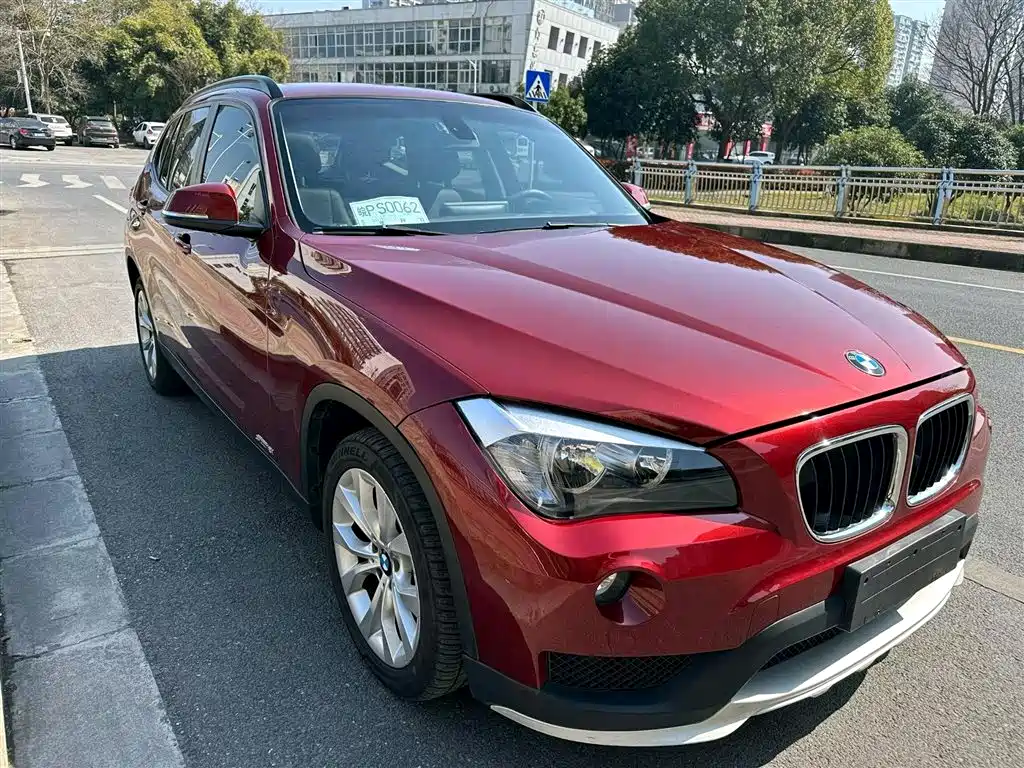 BMW X1 2014 sDrive18i Fashion Edition фото 3