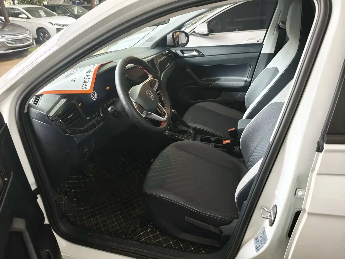 Volkswagen Lavida 2025 Model New Edge 1.5L New Leisure Edition фото 8