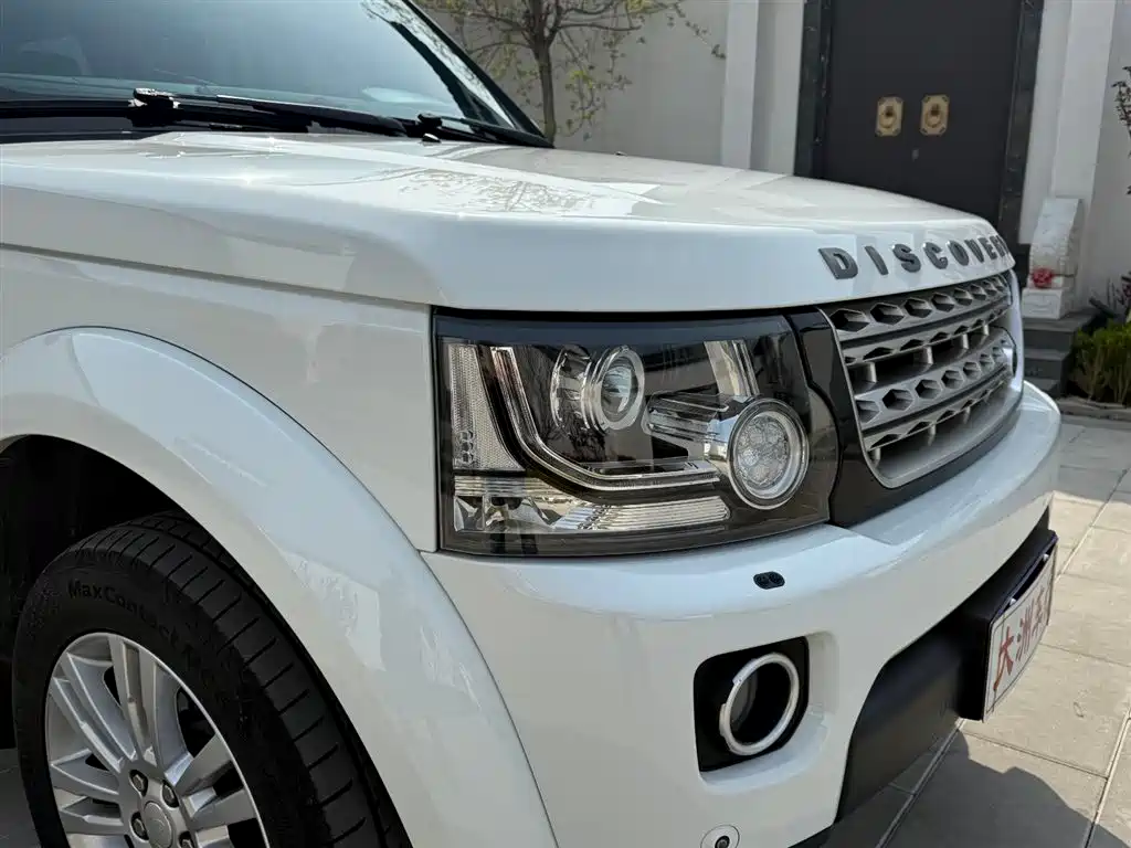 Land Rover Discovery 2015 3.0 SDV6 HSE Diesel фото 18