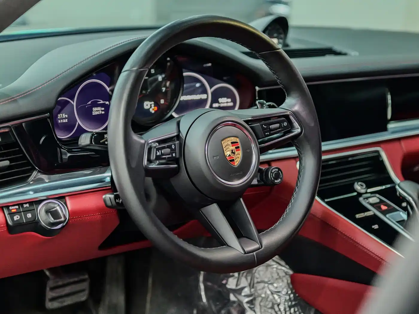 Фото 7 - Porsche Panamera
