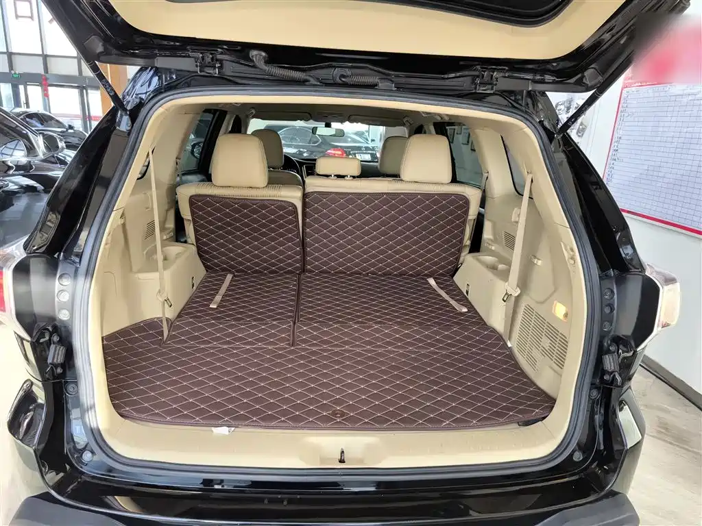 Toyota Highlander 2015 2.0T AWD Elite Edition 7-seater фото 18