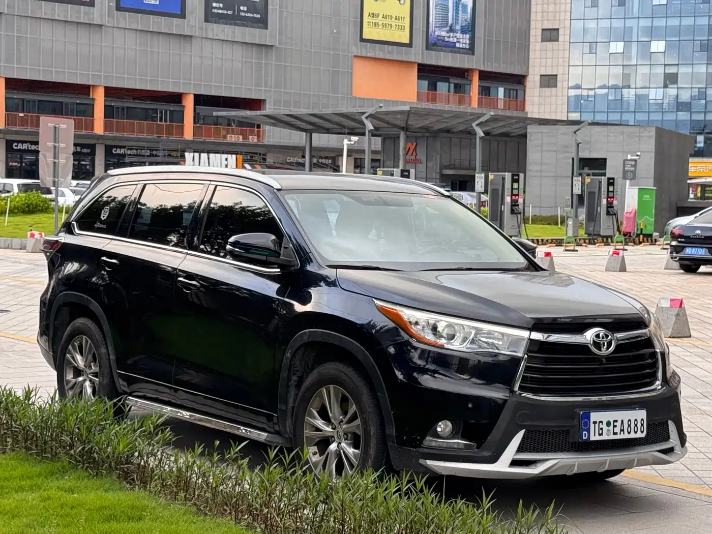Фото 3 - Toyota Highlander