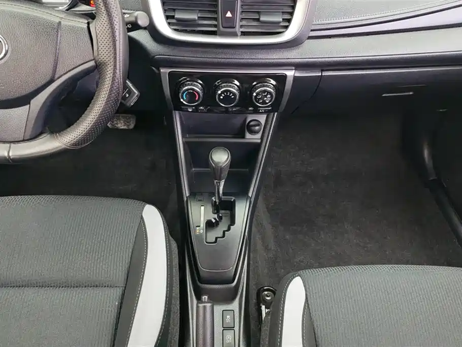 Toyota YARiS L Zhi Xuan 2020 Zhi Xuan X 1.5L CVT Leading фото 16
