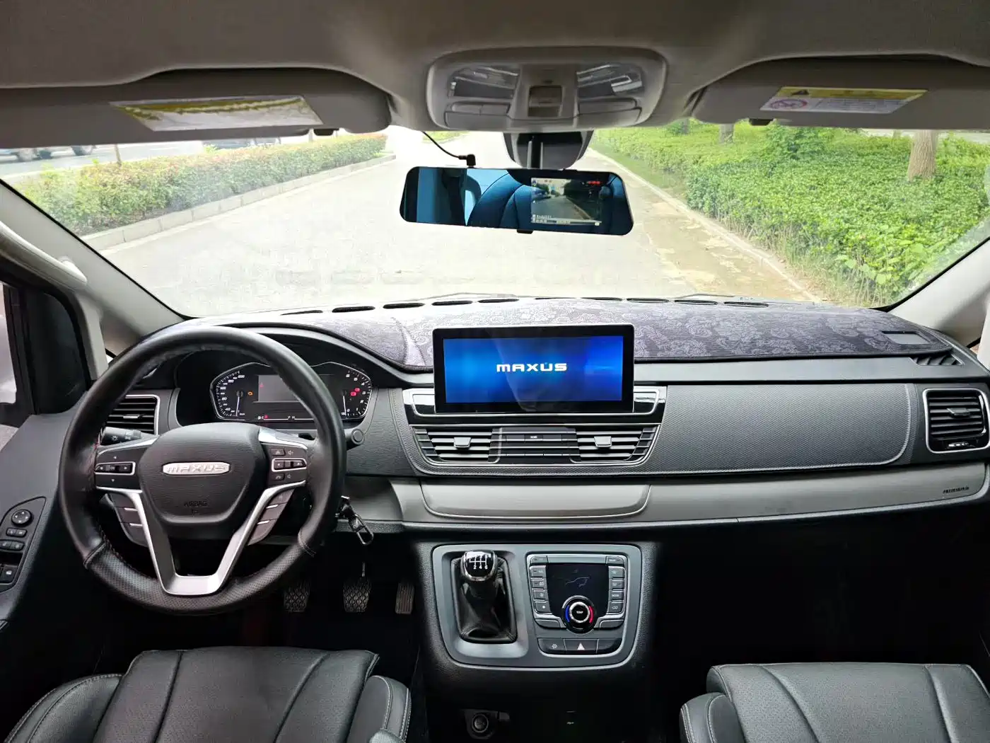 SAIC Maxus Maxus G20 2023 ES 2.0T Diesel Manual Premium Edition фото 9