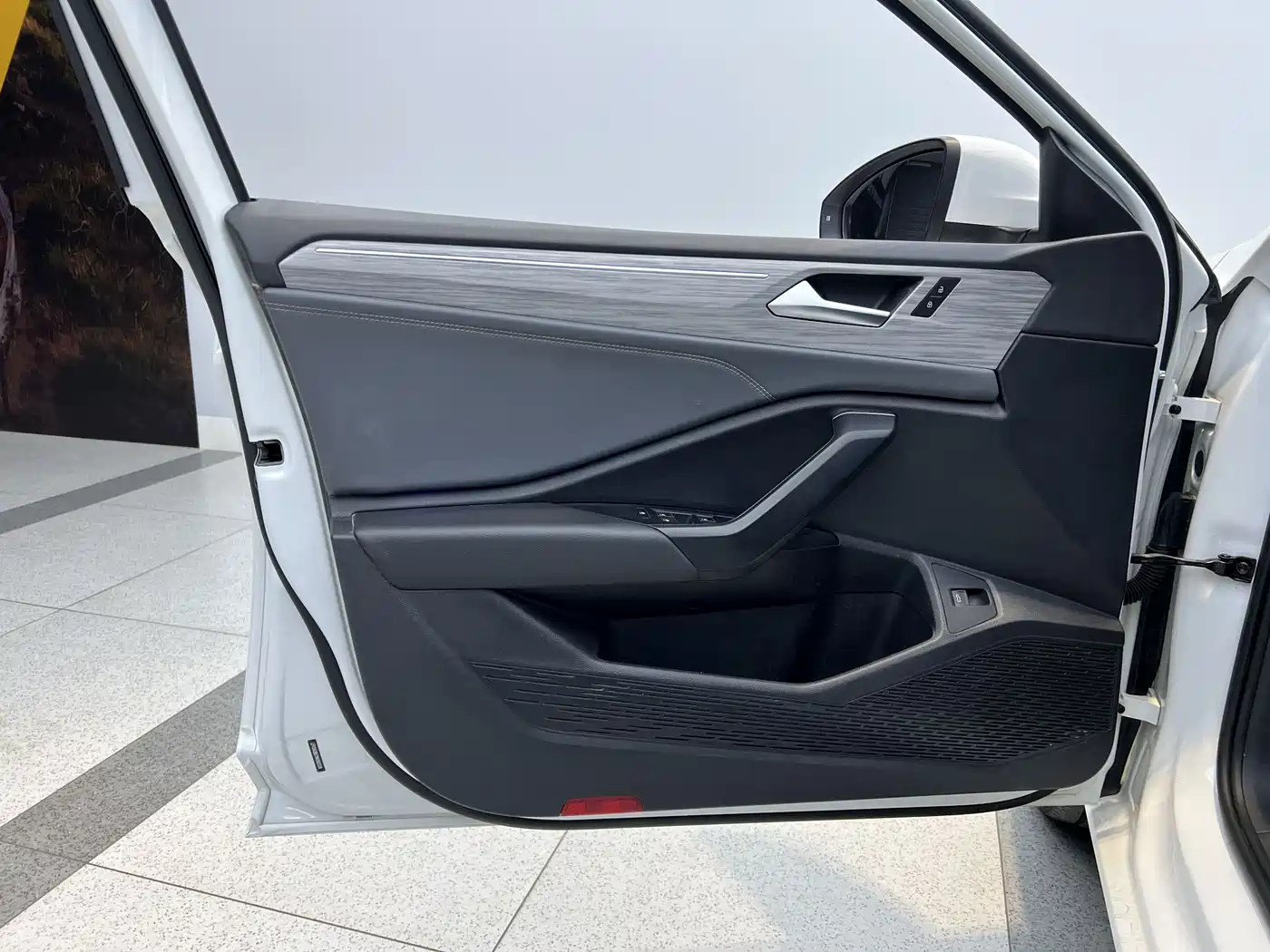Volkswagen Sagitar 2023 280TSI DSG Beyond Lite фото 22