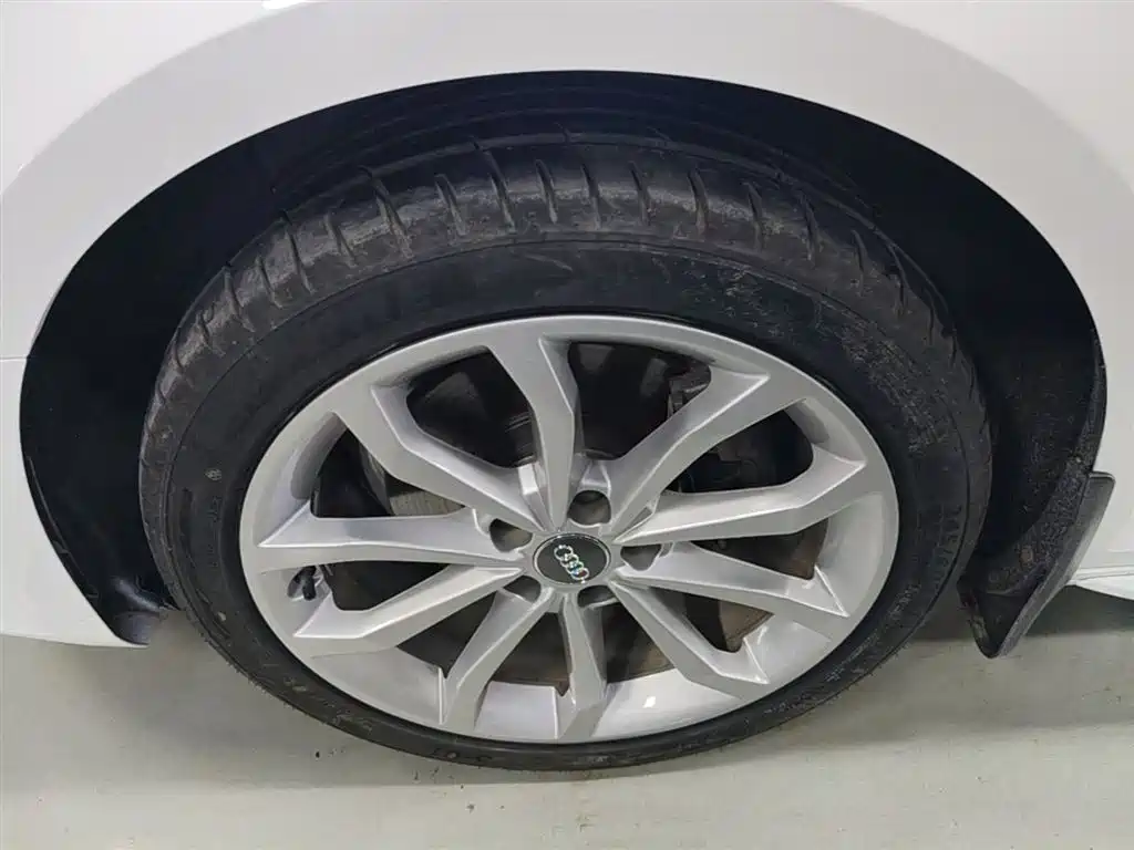 Audi A4L 2019 40 TFSI Fashion (China VI) фото 23