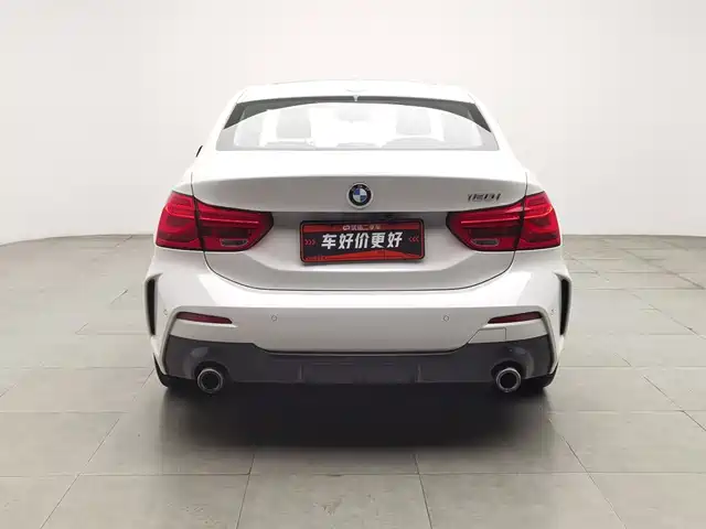 BMW 1 Series 2019 120i Leading M Sport Package — фото 4
