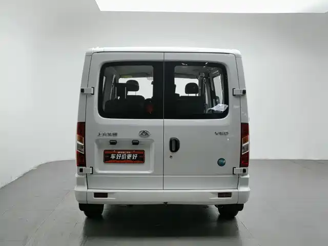 SAIC Maxus Xintu V80 2025 Model Value Edition Aoyun 2.0T Manual Short Wheelbase Ultra Low Roof 127Ps 5/6-seater — фото 4