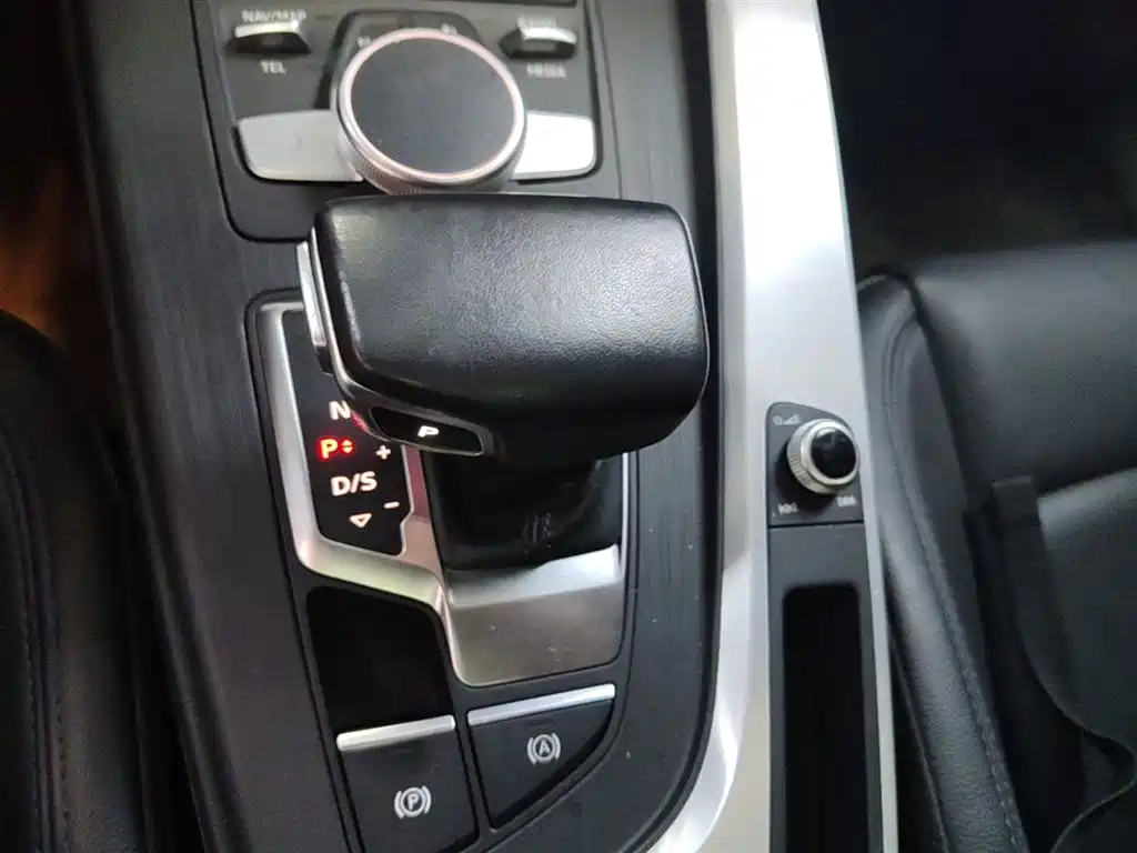 Audi A4L 2019 40 TFSI Fashion (China VI) фото 14