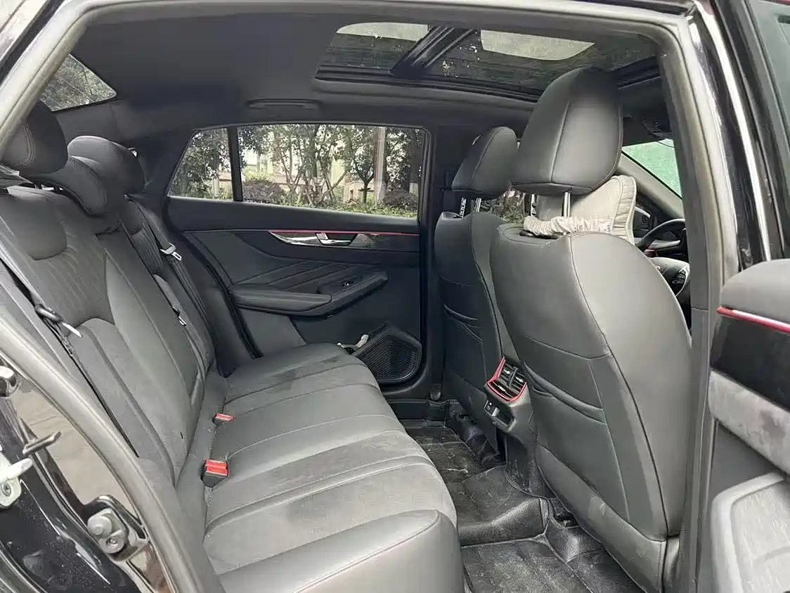 DONGFENG YI HYUN MAX