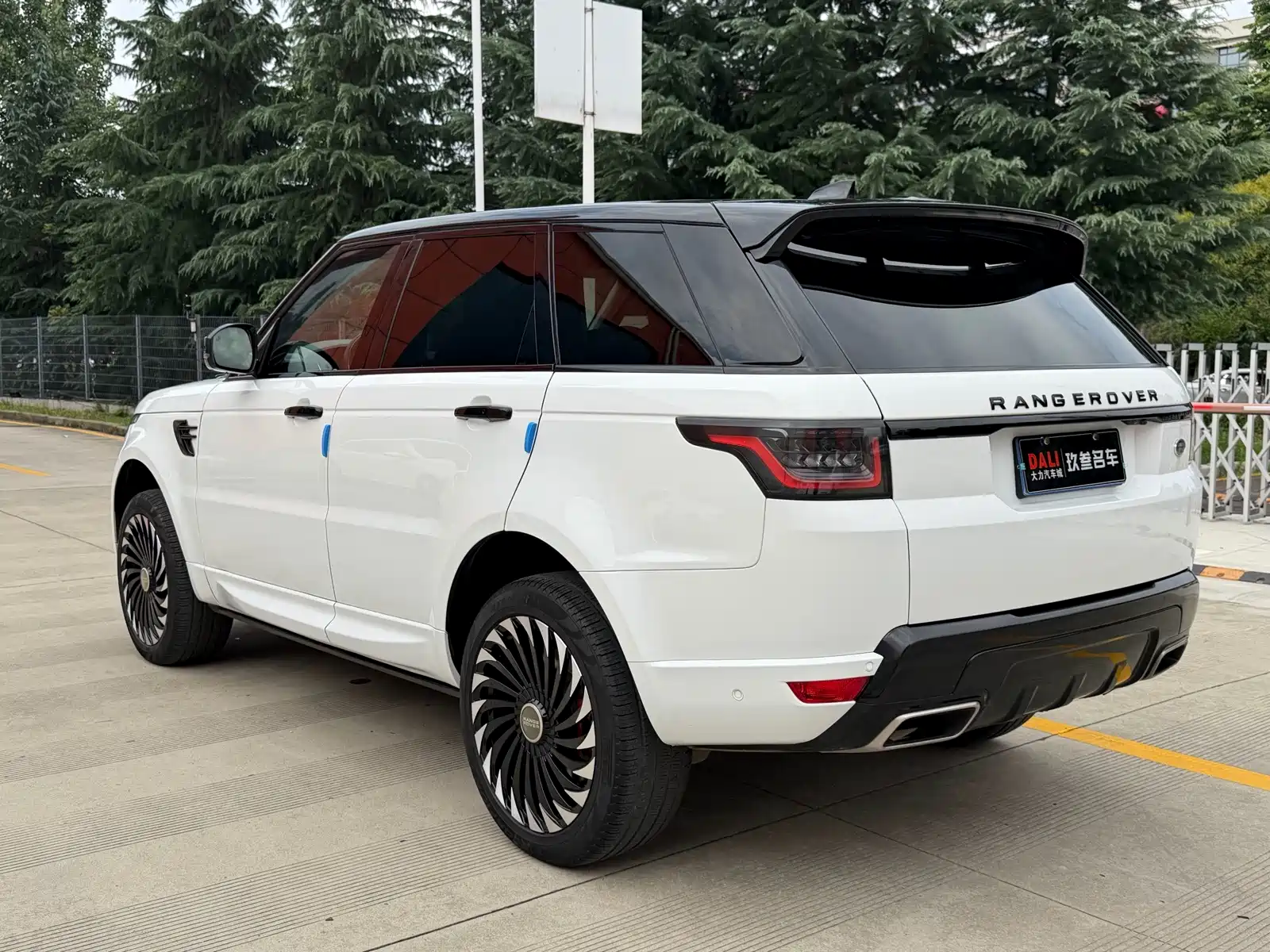 Фото 5 - Land Rover Range Rover Sport