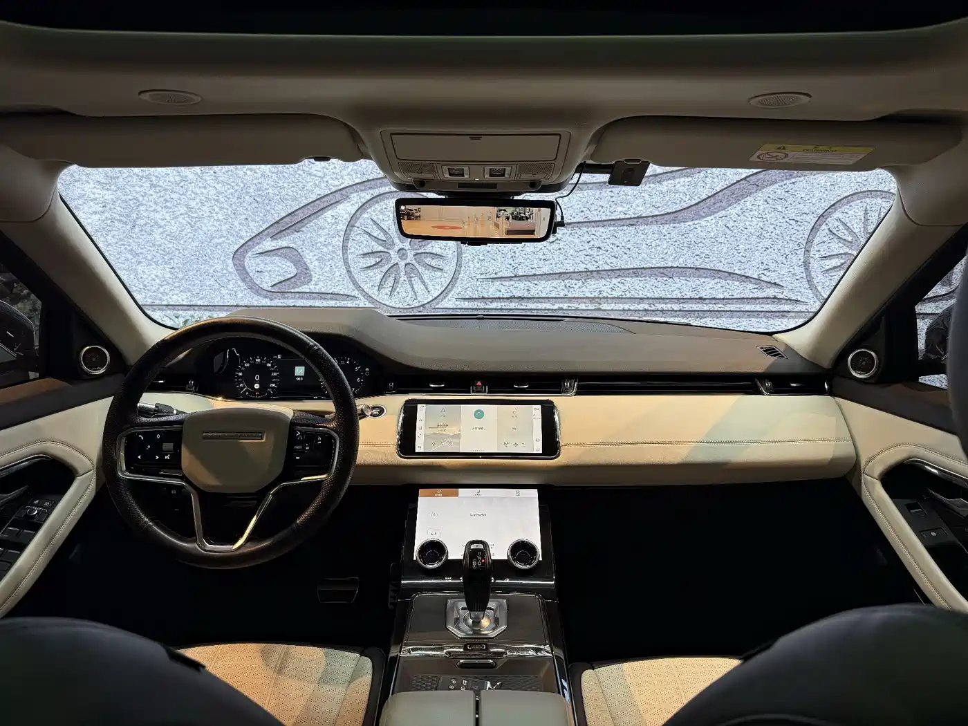 Land Rover Range Rover Evoque 2021 Range Rover Evoque L 249PS R-Dynamic First Edition Launch Edition фото 16