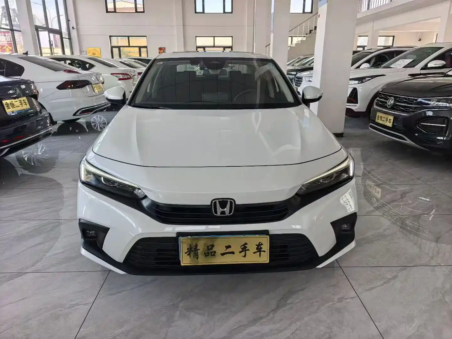 Фото 3 - Honda Civic