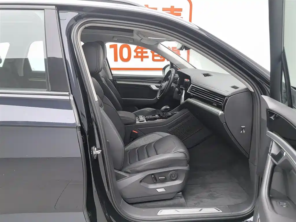 Volkswagen Touareg New Energy 2021 eHybrid фото 23