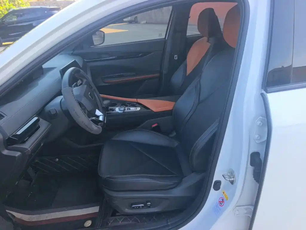 Changan UNI-V iDD 2023 2023 Smart Electric iDD 1.5T 113km Smart Fun Type (Rapid Edition)