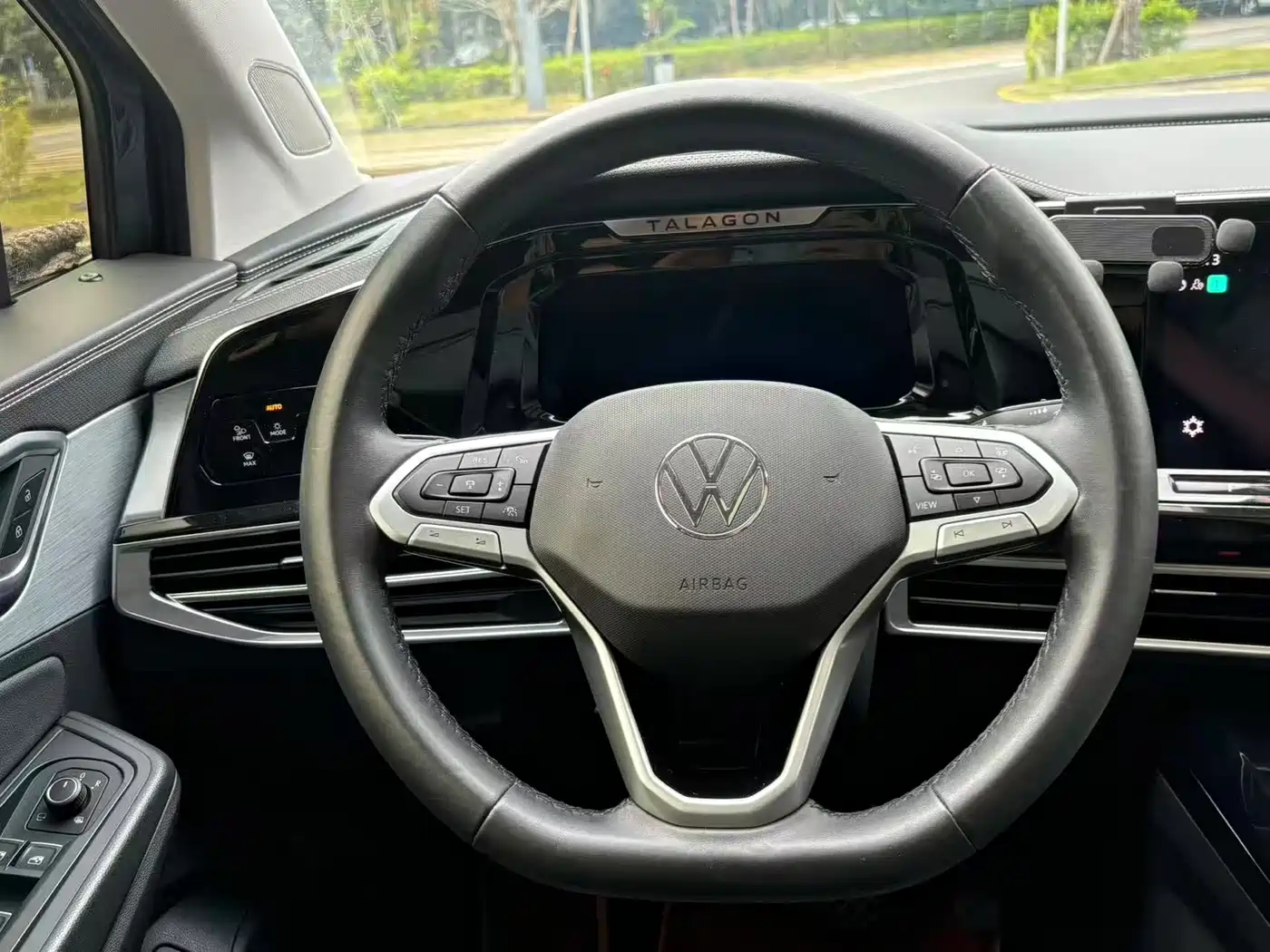 Volkswagen Talagon 2023 Facelift 380TSI 4WD Luxury Premium Pro Edition 6-Seater фото 8