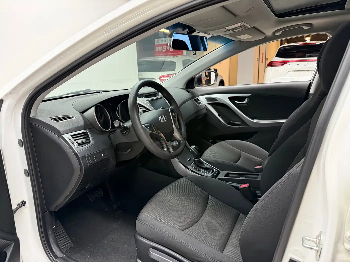 Hyundai Langdong 2017 2016 1.6L Automatic Premium Edition