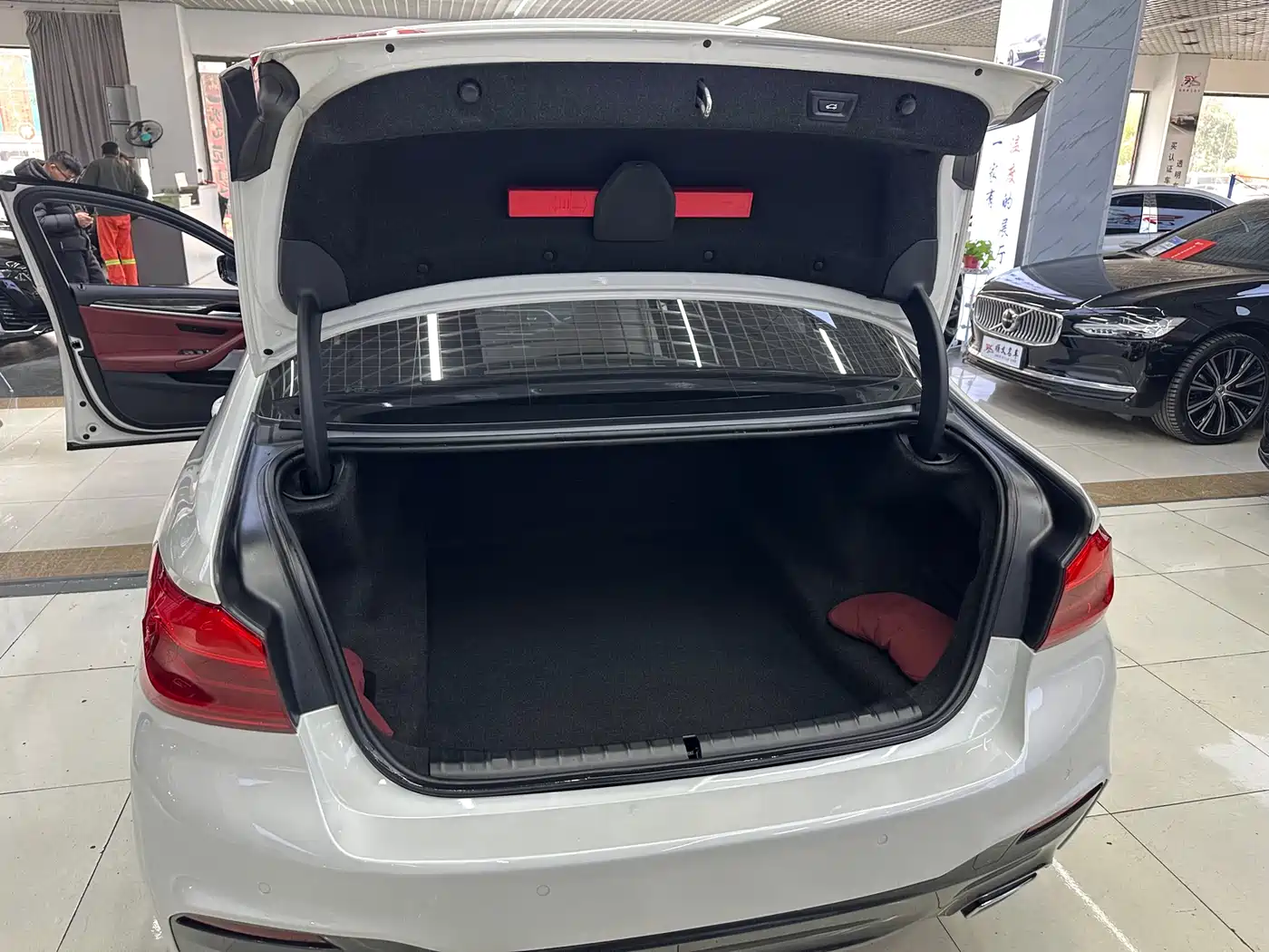 BMW 5 Series 2019 Facelift 530Li Leading M Sport Package фото 21