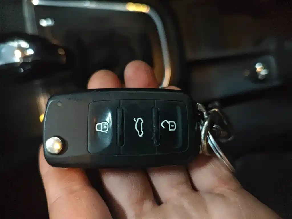 Volkswagen Bora 2018 1.5L Automatic Fashion фото 12