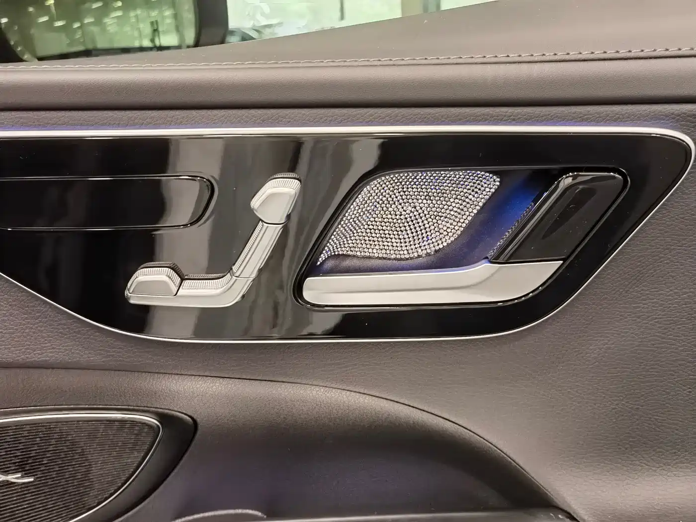 Mercedes-Benz C-Class, миниатюра 13