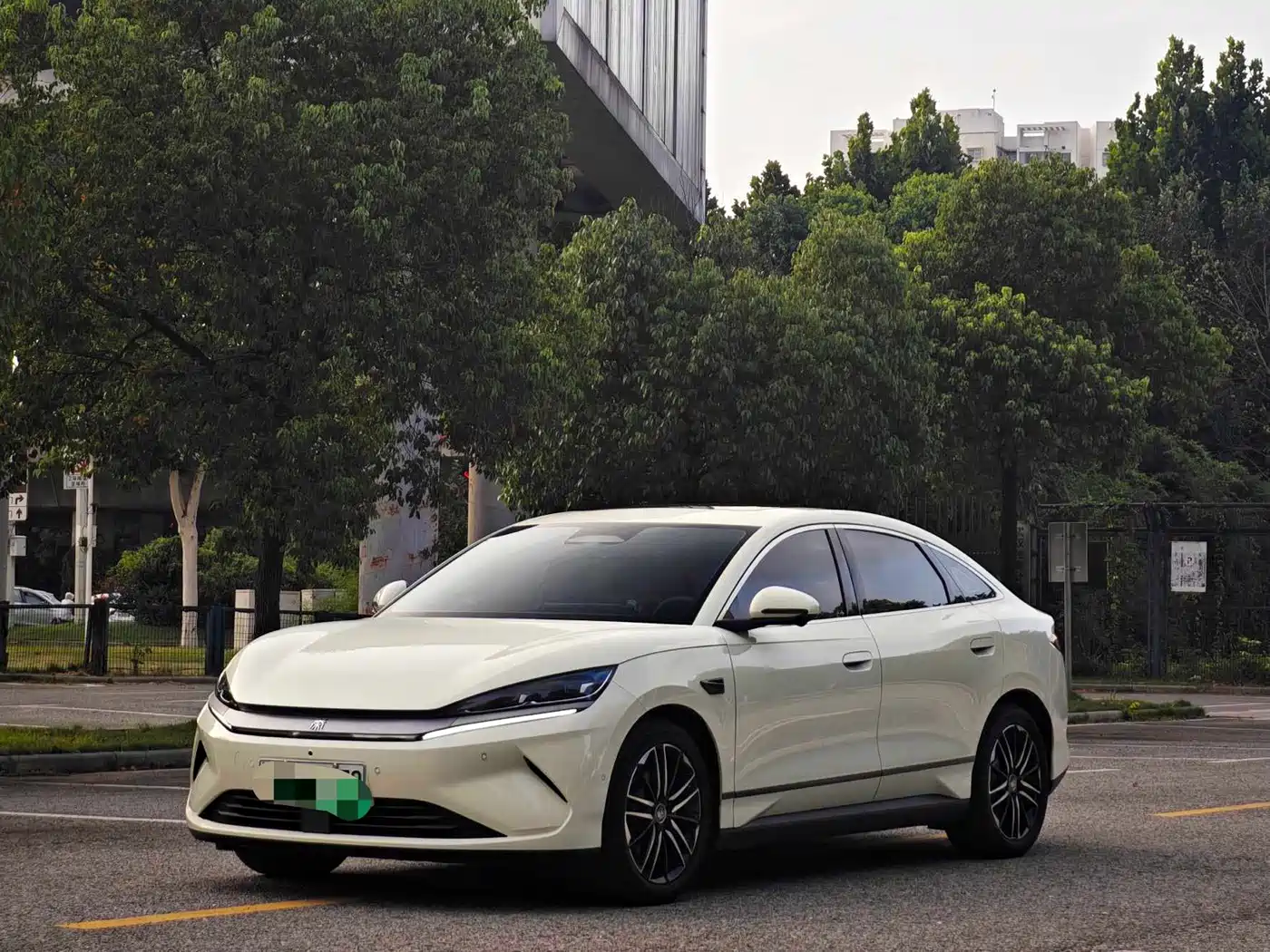 BYD Qin L 2025