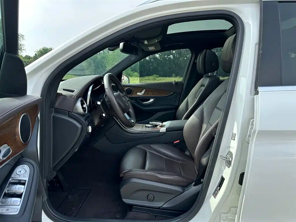 Mercedes-Benz GLC 2019 Model GLC 200 L 4MATIC фото 9