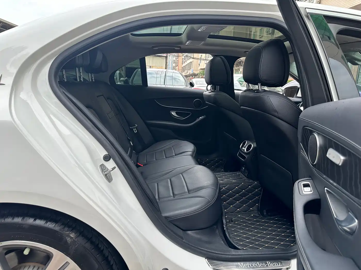 Mercedes-Benz C-Class 2020 Facelift C 260 L Sport фото 14