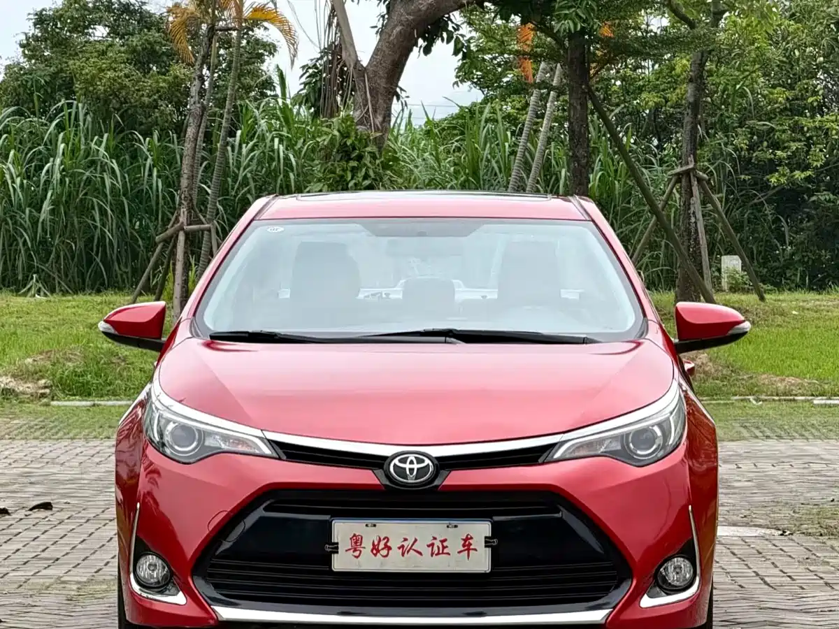 Toyota Levin 2017 Facelift 185T CVT Elite (China V) фото 2