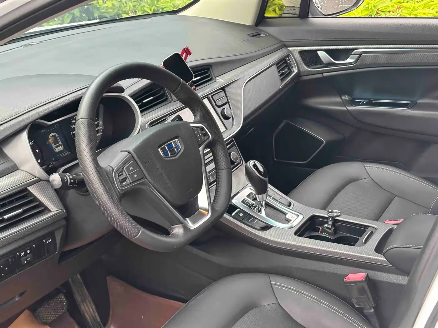 Photo 9 - Geely Emgrand GS