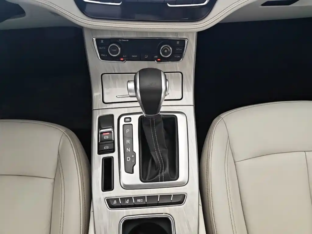 Hanteng Auto Hanteng X5 2018 2018 1.5T CVT New Year Edition