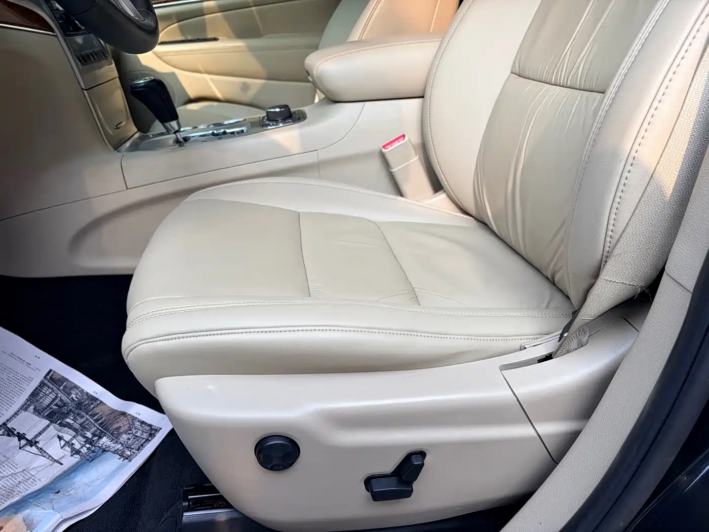 Jeep Grand Cherokee (Import) 2011 2011 Facelift 3.6L Anniversary Navigation Luxury