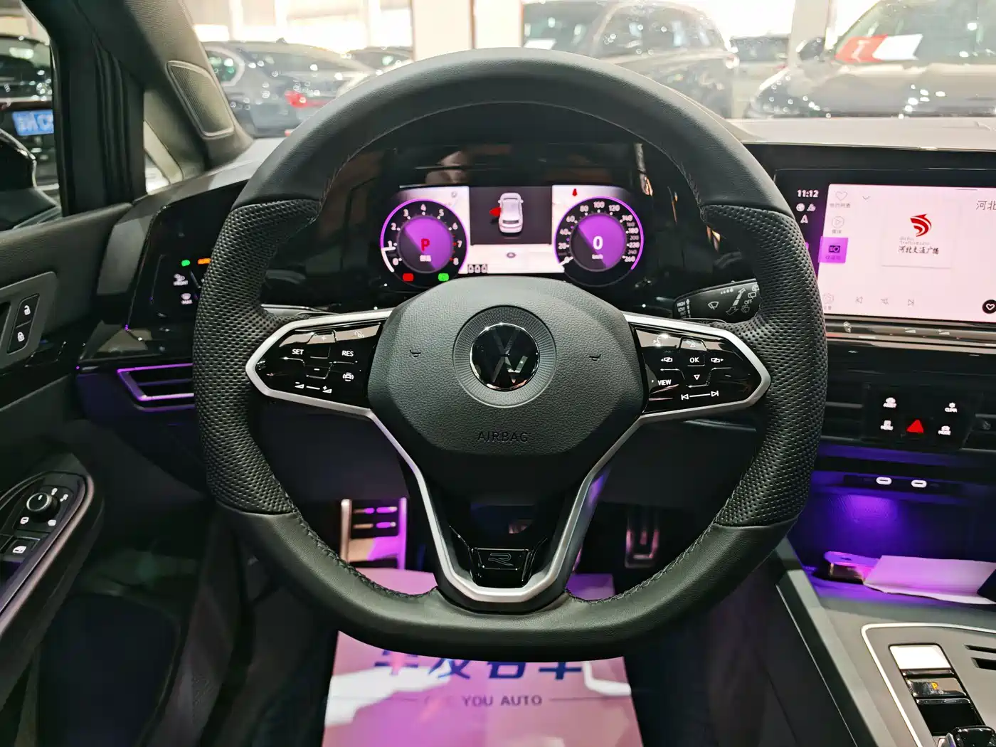 Volkswagen Golf 2023 Model 280TSI DSG R-Line фото 11