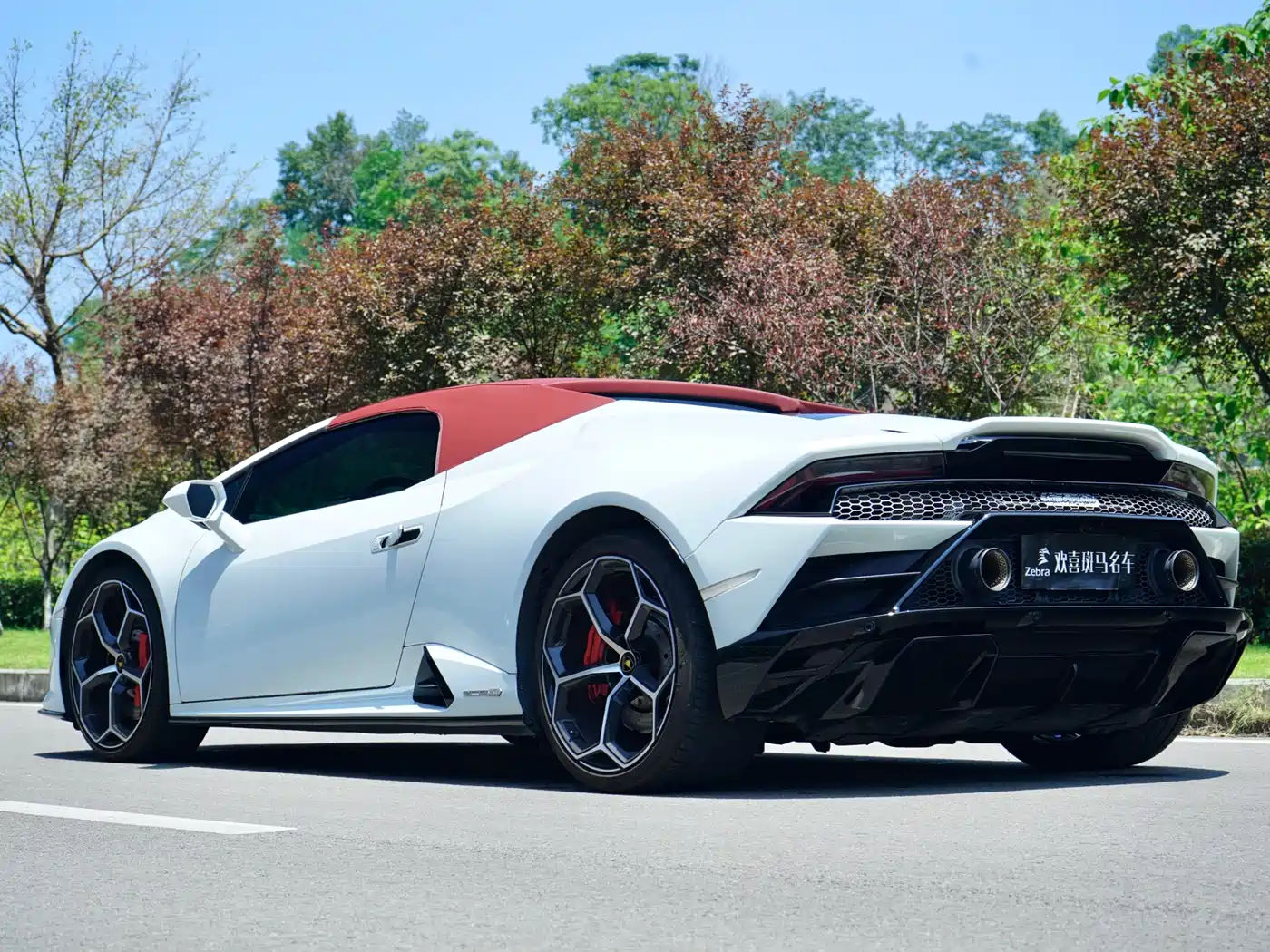 LAMBORGHINI HURACÁN