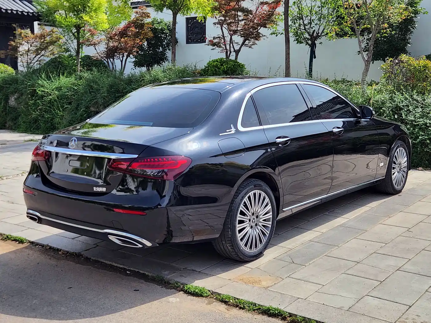Mercedes-Benz E-Class 2022 Second Facelift E 300 L Luxury фото 3