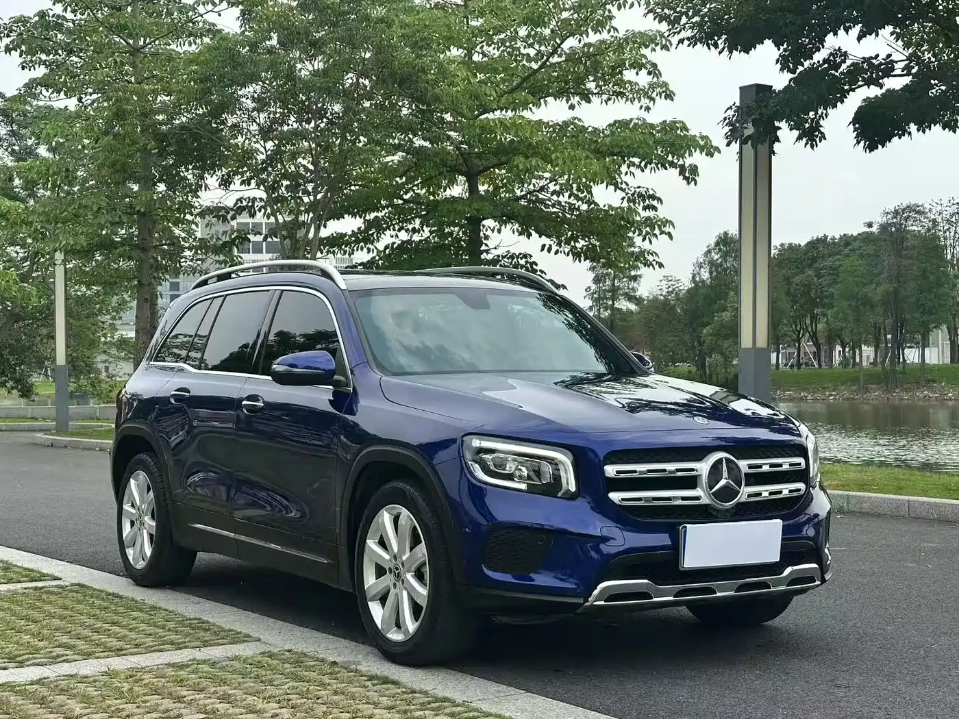Mercedes-Benz GLB 2020 2020 GLB 200 Fashion