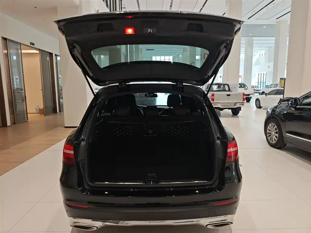 Mercedes-Benz GLC 2018 Facelift GLC 200 4MATIC фото 9