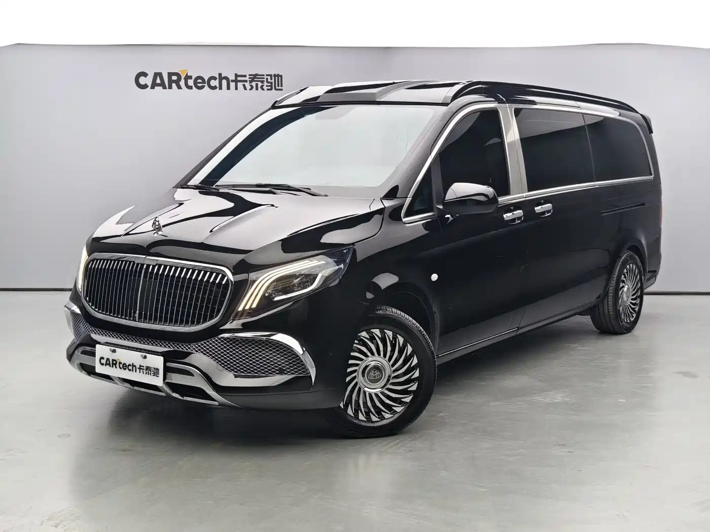 Mercedes-Benz Vito 2023 2.0T Business 7-Seater