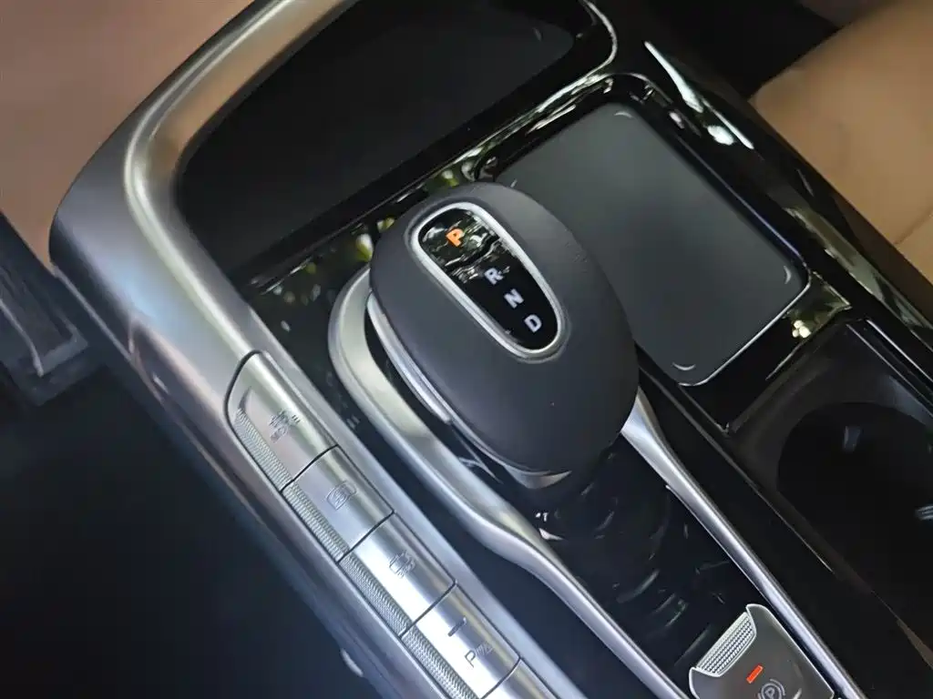 Voyah Auto VOYAH FREE 2021 AWD Standard Range Extender Exclusive Luxury Package фото 7